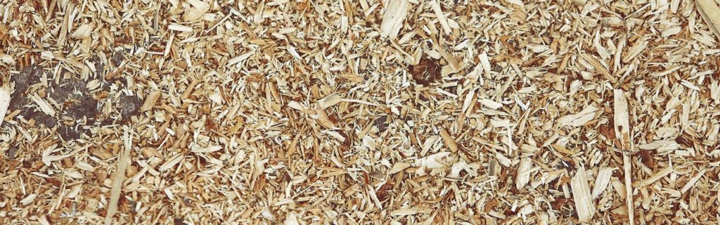 light wood chips on the ground can be used for a variety of projects